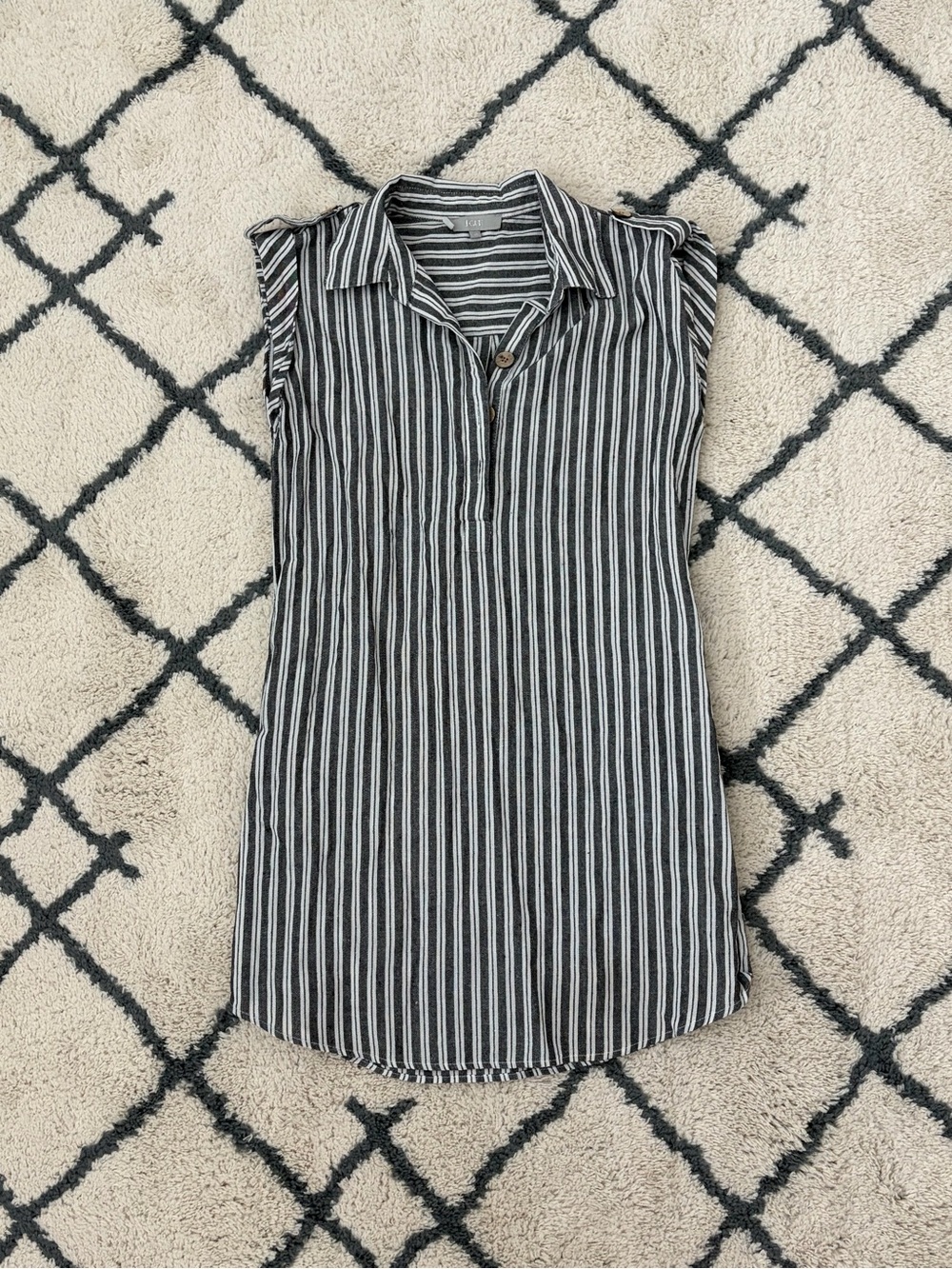 J. Gee Black & White Striped Sleeveless Shirt Dress – Medium